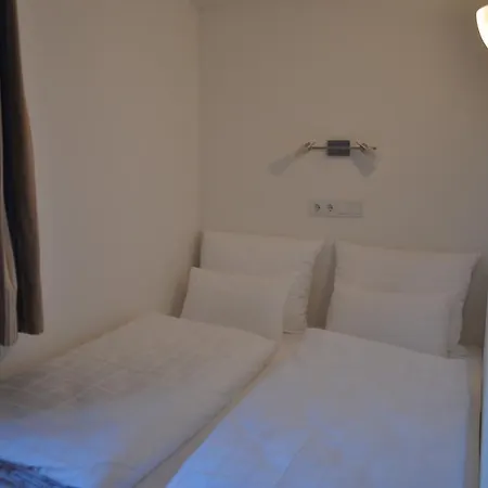 Elisabeth * كيتزبوهيل