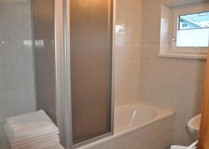 Elisabeth * Κίτσμπουελ